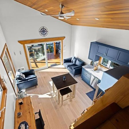 Kingfisher Manor Villa Sooke Exteriör bild