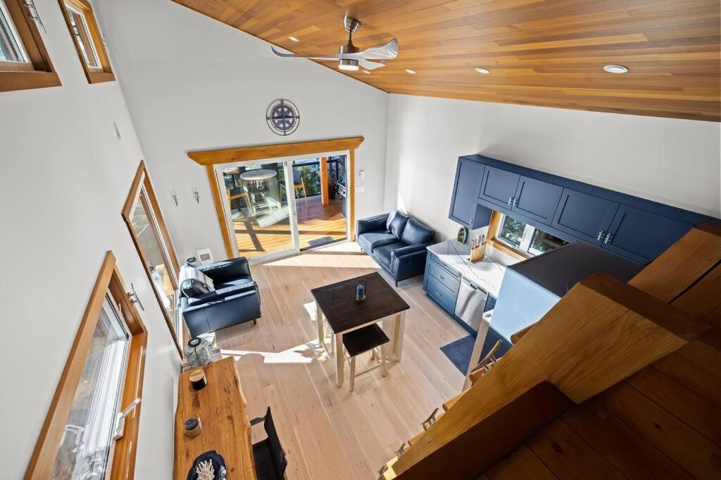 Kingfisher Manor Villa Sooke Exteriör bild