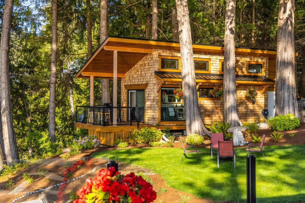 Kingfisher Manor Villa Sooke Exteriör bild