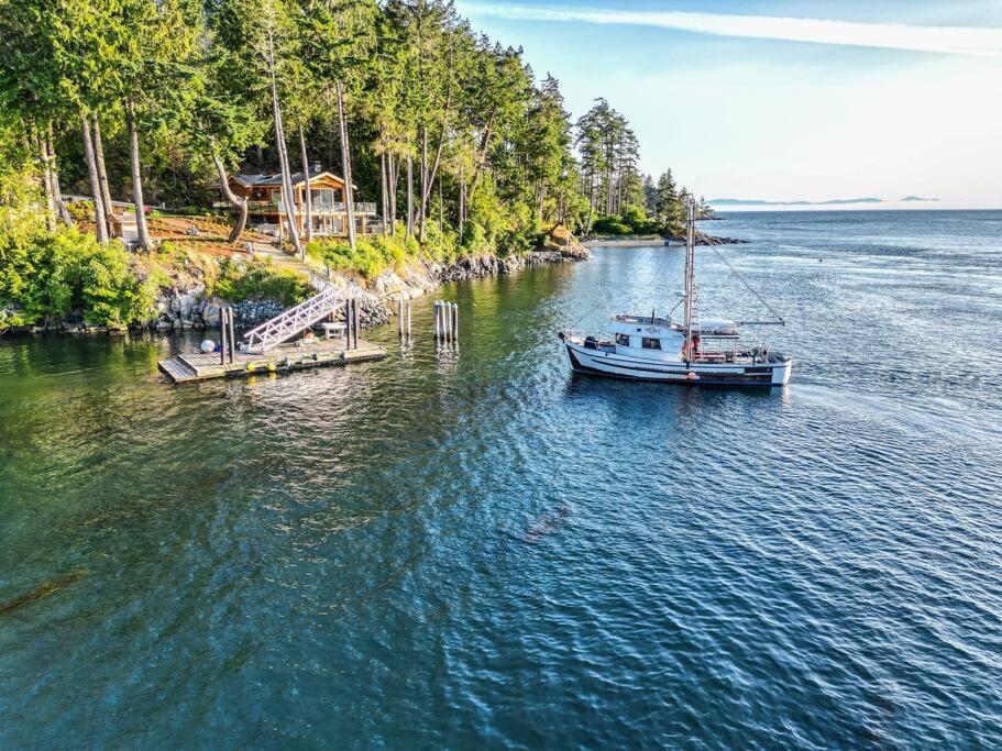Kingfisher Manor Villa Sooke Exteriör bild