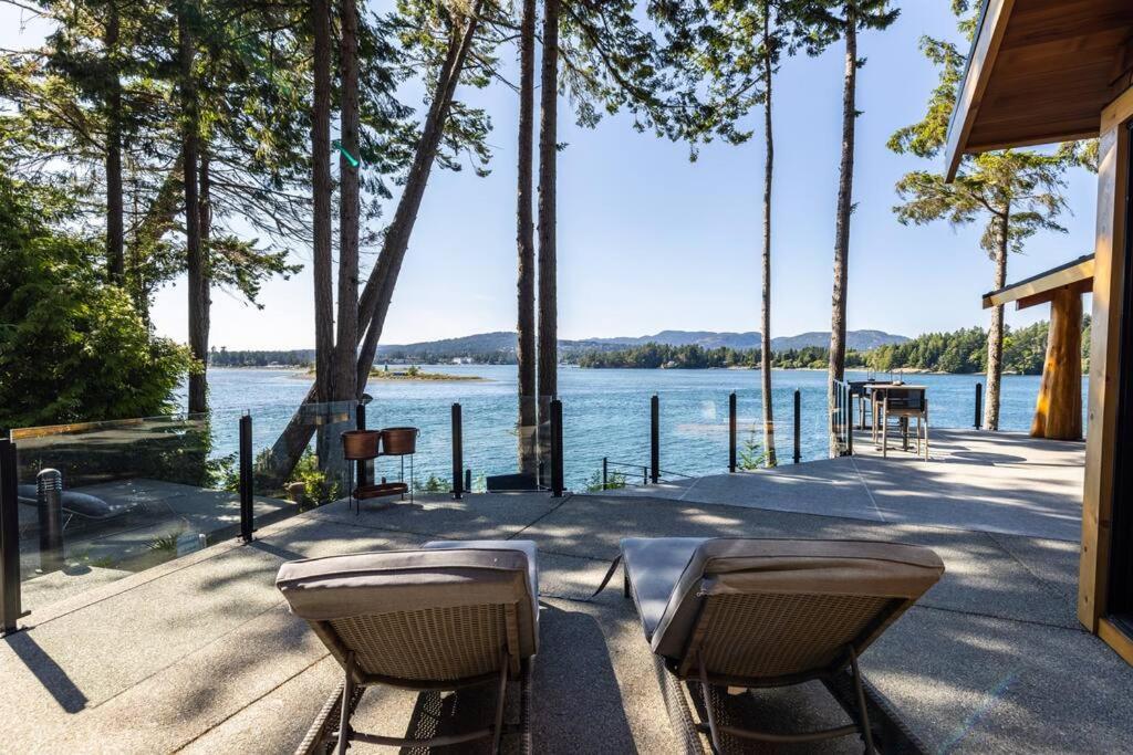 Kingfisher Manor Villa Sooke Exteriör bild
